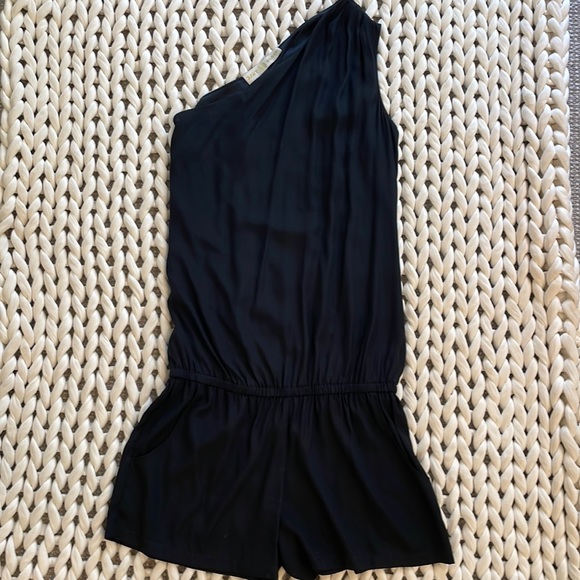 Silk one shoulder jumpsuit shorts size M - Picture 1 of 7